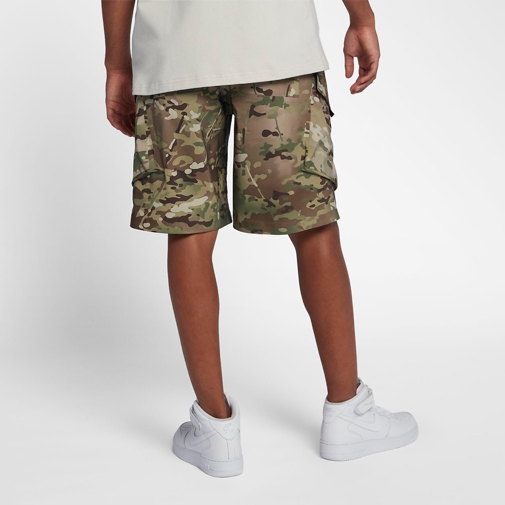 NEW Nike NikeLab Shorts Cargo Camo Green Mens XL - Picture 3 of 8